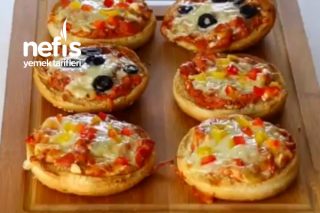 Hamburger Ekmeğinde Pratik Pizza (Videolu) Tarifi