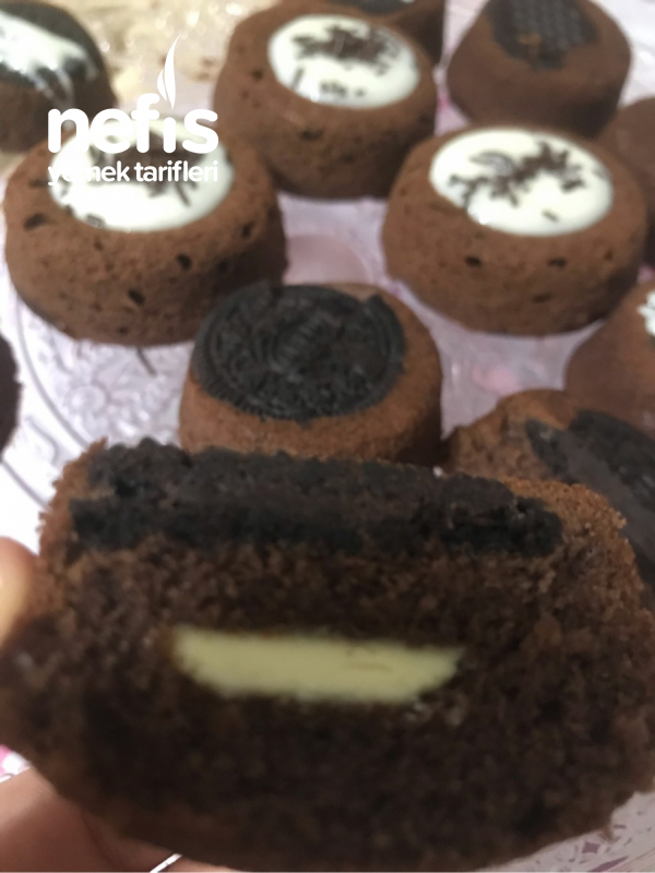 Çikolata Soslu Oreolu Kek Nefis Yemek Tarifleri