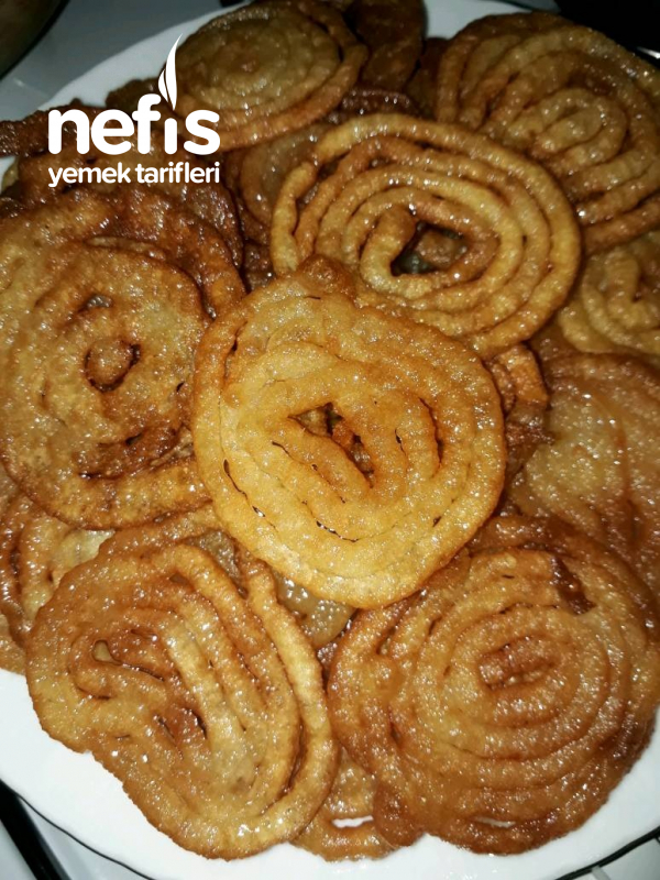 Jalebi Hint Tatlısı (Resimli)