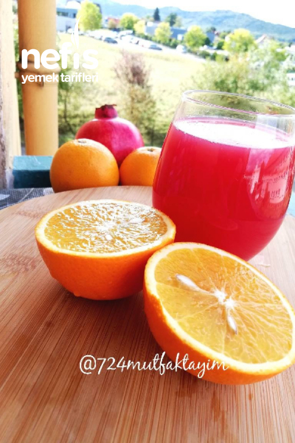Narlı ve portakallı meyve suyu