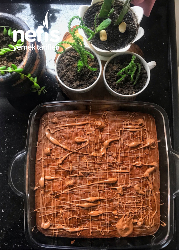 Bol Fındıklı Çikolatalı Brownie