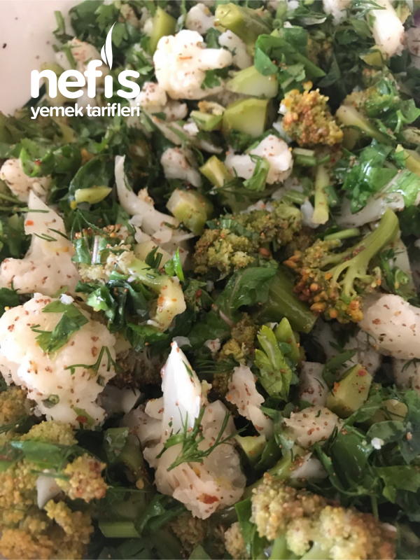 Diyet Yapanların Vazgeçilmezi Karnabahar &brokoli Salatası