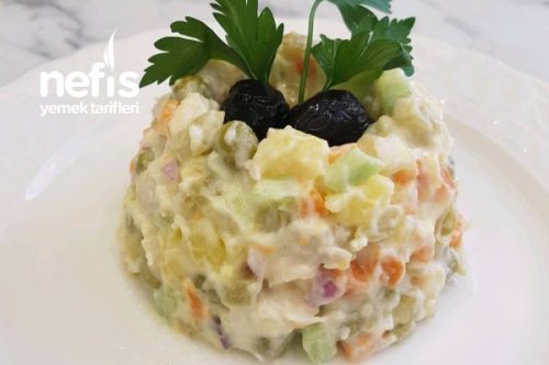 Orijinal Tavuklu Rus Salatası Tarifi
