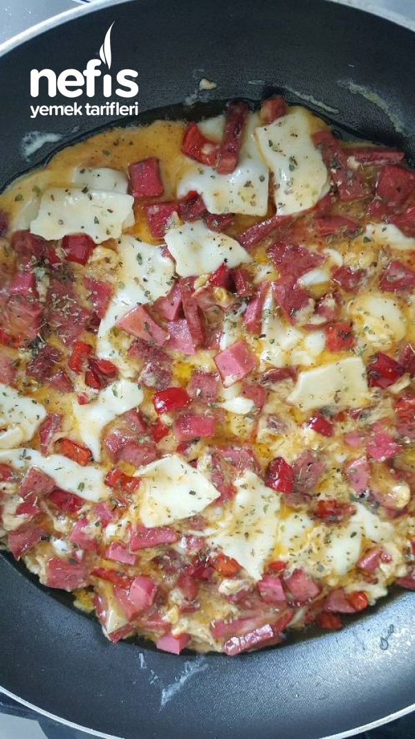 Pizza Tadında Karışık Omlet