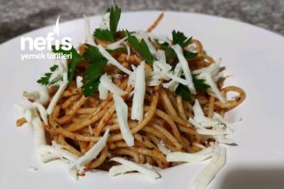 Enfes Soslu Spagetti (Unutulmaz Sosu İle) Tarifi