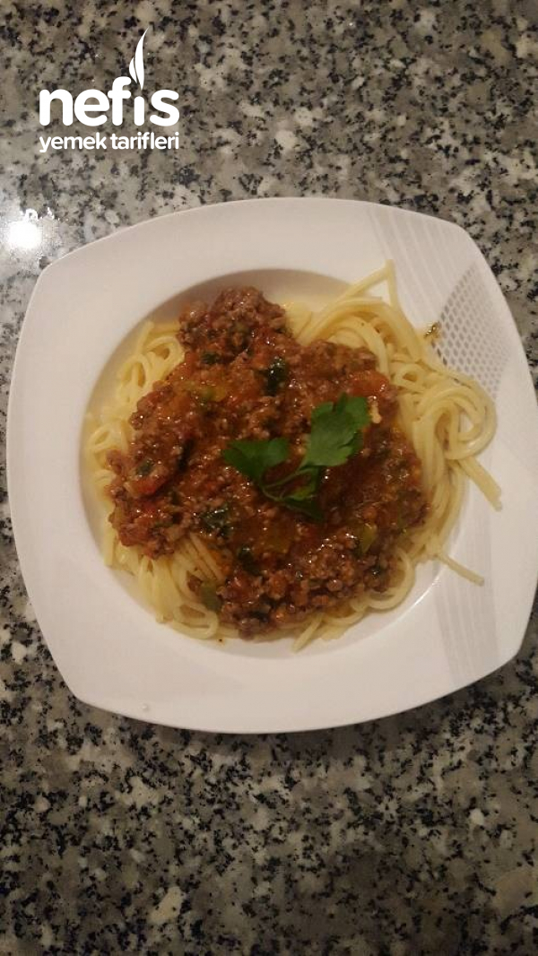 Kıymalı spagetti Tarifi