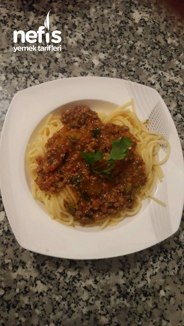 Kıymalı spagetti Tarifi