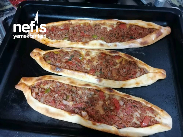 Kıymalı Pide