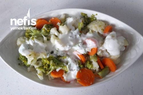 Havuçlu Brokoli Karnıbahar Salatası Tarifi