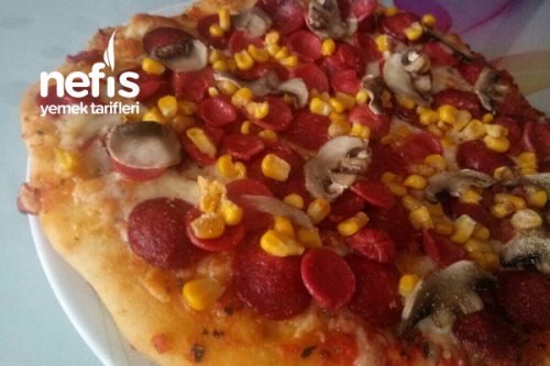 Karışık Pizza (Bol Malzemos) Nefis Yemek Tarifleri 6479226