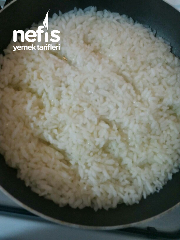 Sarımsaklı Pirinç Pilavı