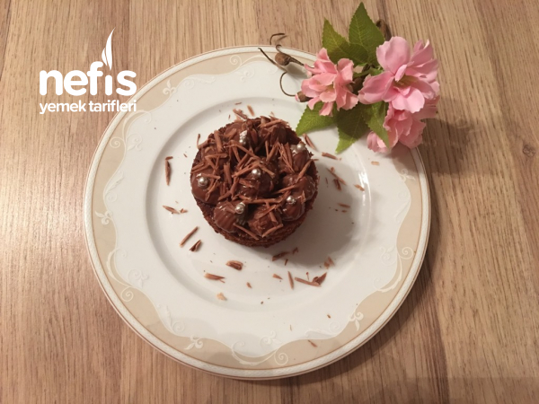 Küçük Yaş Pasta Nefis Yemek Tarifleri