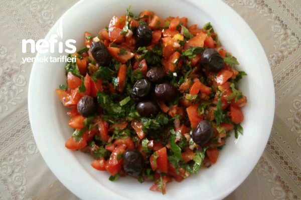 Domates Salatası ( Kahvaltılarınız Şenlensin , Ferahlasın)