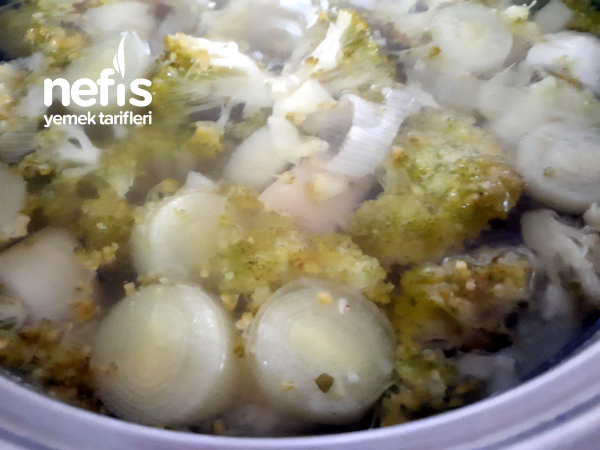 Şifa Kaynağı Kış Çorbası ( Brokoli – Patates – Karnıbahar – Havuç – Pırasa )