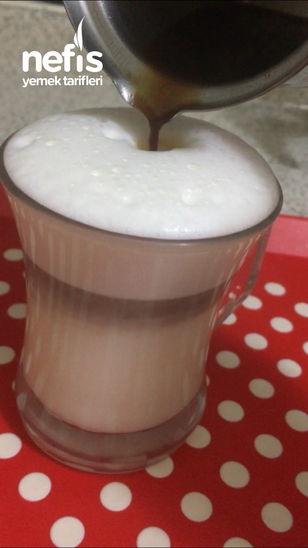 Sıcak Kahve (Ev Yapımı Makiyato) Nefis Yemek Tarifleri