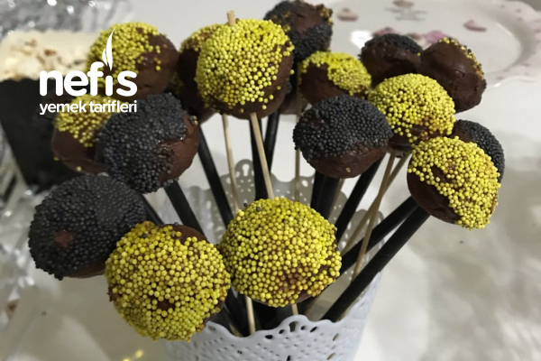 Cake Pop (Kek Pop Makinasında)