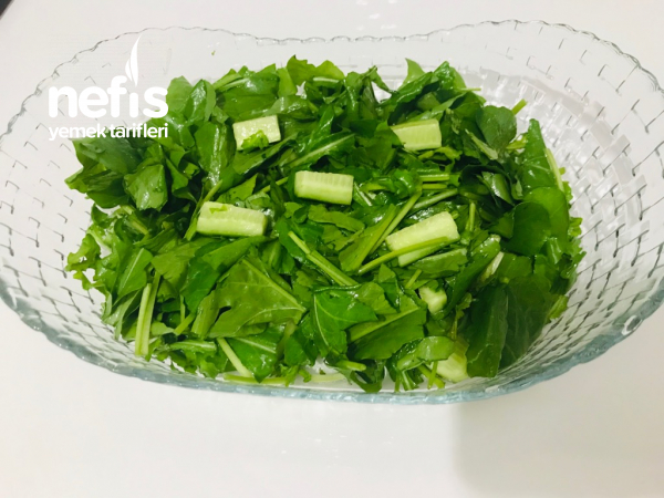 Roka Salatası( Balık Yanına Giden Enfes Salata)
