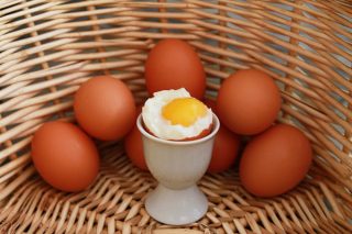 Yumurta Sarısının Hayrete Düşüren 10 Faydası Tarifi