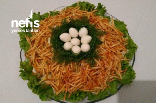 Çalı Tavuğu Yuvası Salatası (Gnezdo Gluharya) Rus Mutfağı Tarifi