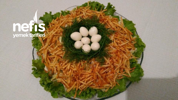 Çalı Tavuğu Yuvası Salatası (Gnezdo Gluharya) Rus Mutfağı