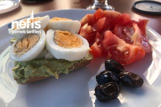 Avokado Tost Sağlıklı Kahvaltı Tarifi