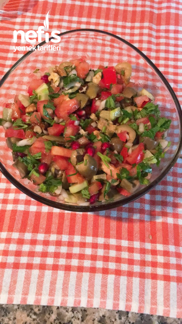 Kahvaltıda Zeytin Salatası