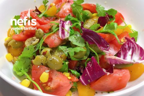 Yeşil Zeytinli Domates Salatası Tarifi