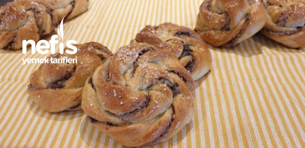 Tarçınlı Badem Ezmesi Çörek