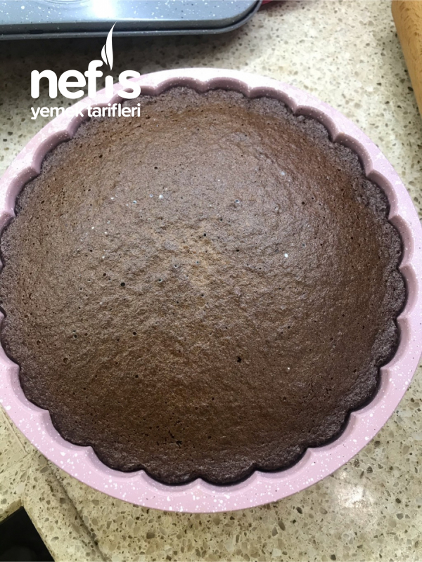Tart Kalıbında Bol Çikolatalı Kek Nefis Yemek Tarifleri