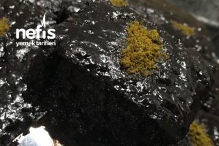 Browni Tadında Yumuşacık Islak Kek Tarifi