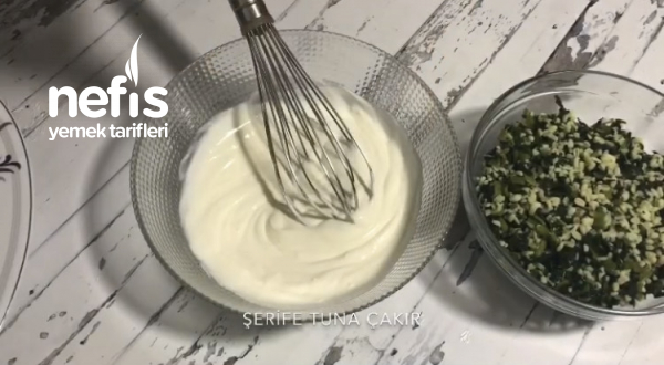 Yoğurtlu Bulgurlu Pazı Salatası (Videolu)