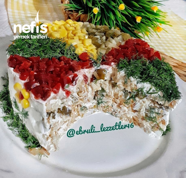 Ebruli Etimek Salatası