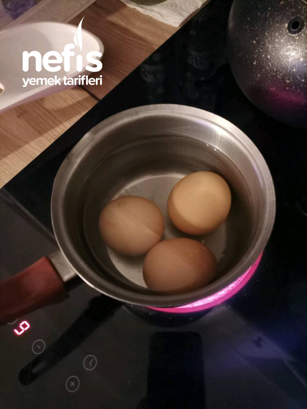Kahvaltı Bombası Soğanlı Yumurta