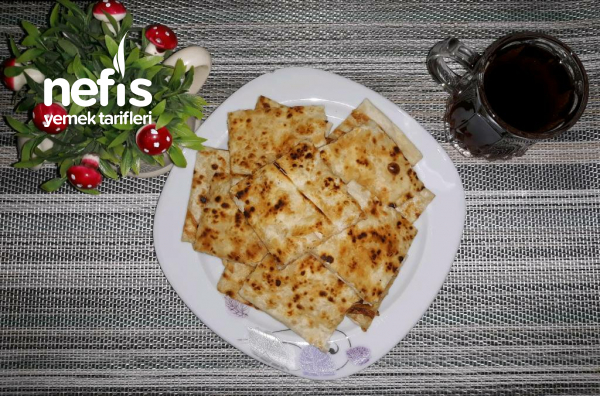 3 Malzemeli Tavada Nefis Börek