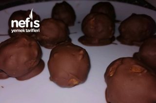 5 Dakikada Hazır Çikolatalı Toplar Tarifi