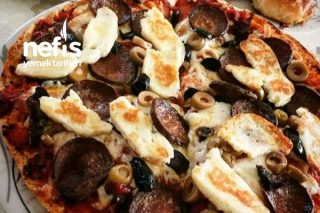 Bazlama Pizza (Hellim-Sucuk-Zeytin) Tarifi