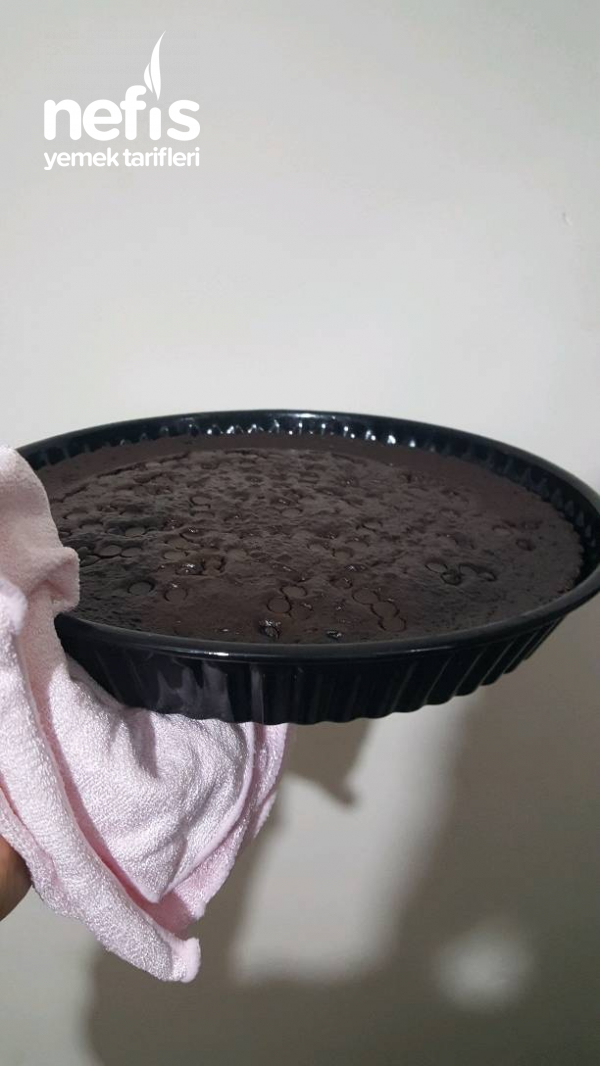 Çikolata soslu turta kek (pratik)