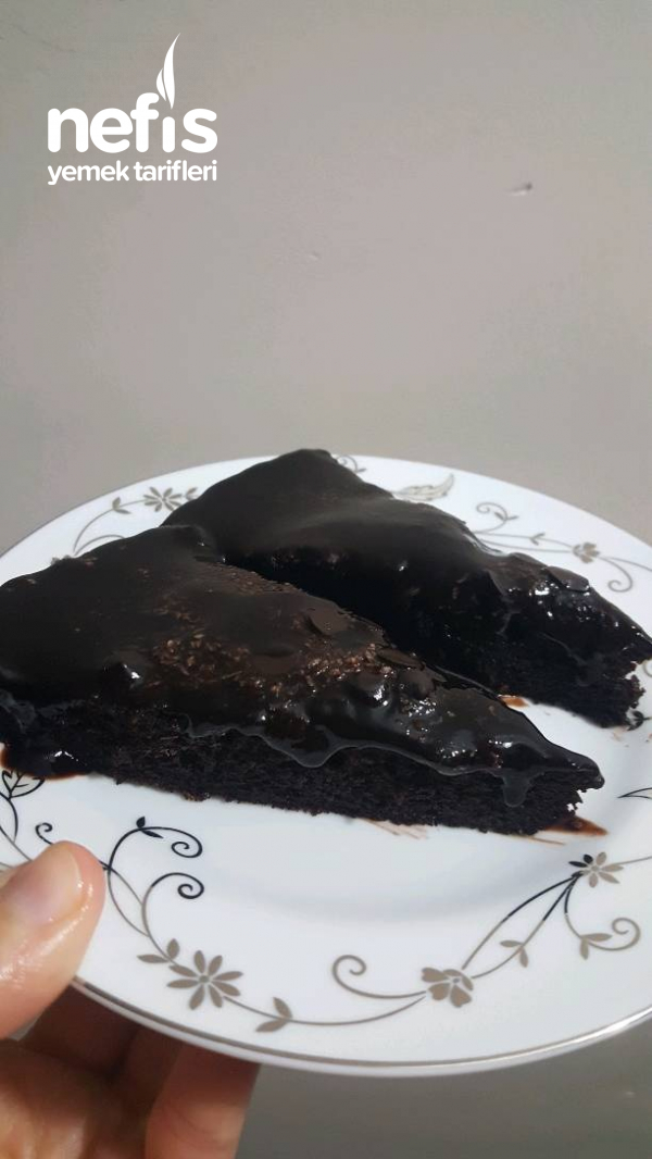 Çikolata soslu turta kek (pratik)