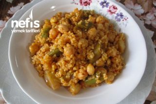 Pırasalı Nohutlu Bulgur Pilavı Tarifi