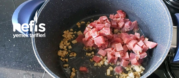 Etli Kuru Fasulye Tarifi /fasulyenin Kabuğu Soyulmadan Nasıl Pişirilir ( Videolu )