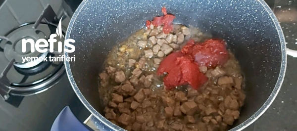 Etli Kuru Fasulye Tarifi /Fasulyenin Kabuğu Soyulmadan Nasıl Pişirilir