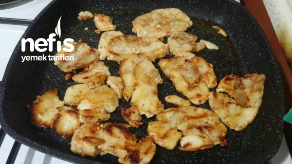Σπιτικό ντόνερ κοτόπουλου (Προετοιμάστε το πρωί και μαγειρέψτε το βράδυ)