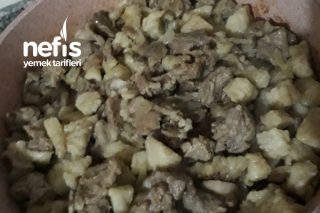 Azerbaycan Mutfağından Kuyruk Yağı İle Kuzu Kavurma Tarifi