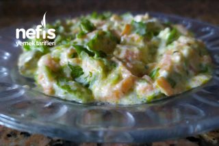 Labneli Sebze Salatası Tarifi