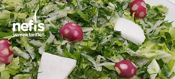 Mevsim Yeşillikleriyle Enfes Turp Salatası