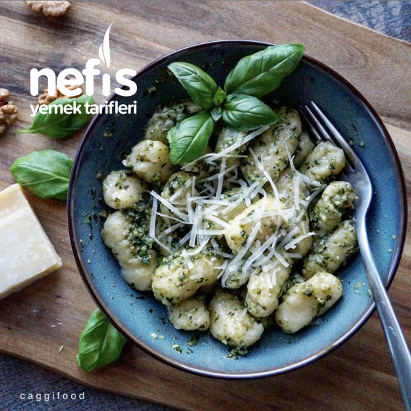 Pesto Soslu Gnocchi