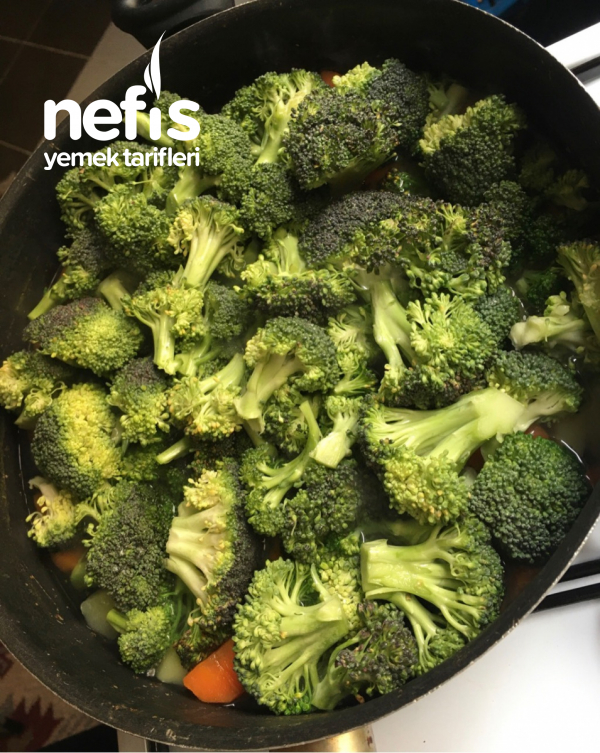 20 Dakikada Zayıflatan Brokoli Yemeği (Çorba Olarak Da Tüketilebilir)