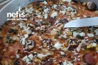 Şipşak Kolay Lezzetli Pizza Tarifi