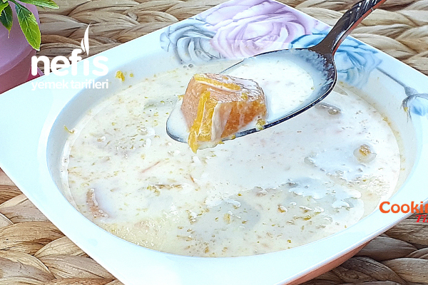 Sadece 3 Malzeme İle Sütlü Bal Kabağı Çorbası (Videolu)