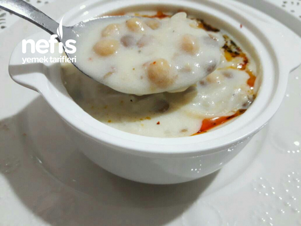 Mercimekli Erişteli Yoğurt Çorbası
